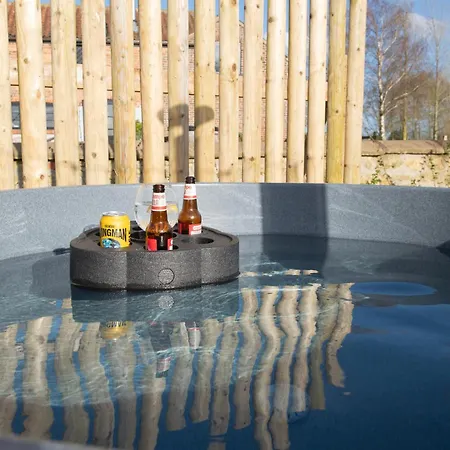Deluxe Scandi Glamping Pod - Comfort ラグジュアリーテント Ebberston