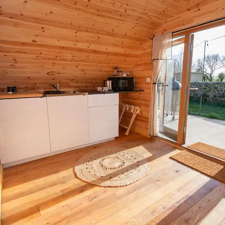 Lüks kamp alanı Deluxe Scandi Glamping Pod - Comfort *