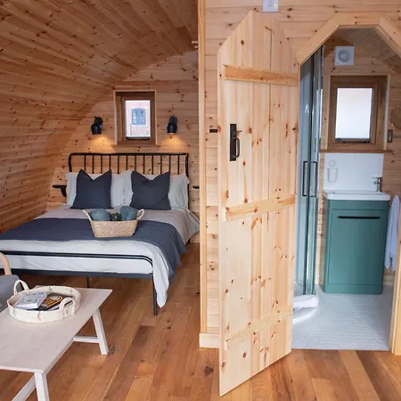 Deluxe Scandi Glamping Pod - Comfort Ebberston