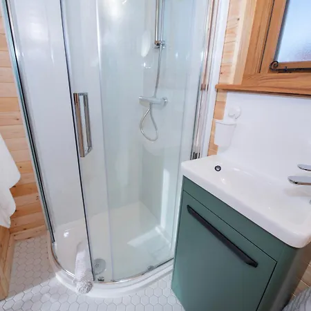 Deluxe Scandi Glamping Pod - Comfort Ebberston