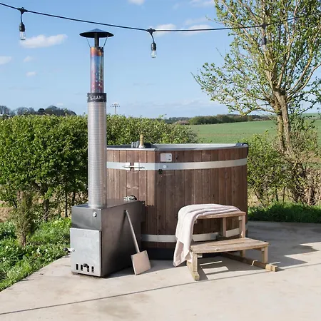 Lüks kamp alanı Deluxe Scandi Glamping Pod - Comfort Ebberston