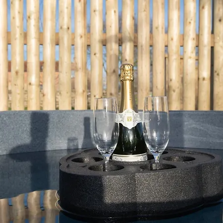 The Hygge Out - Glamping Site In North Yorkshire Lyxtält